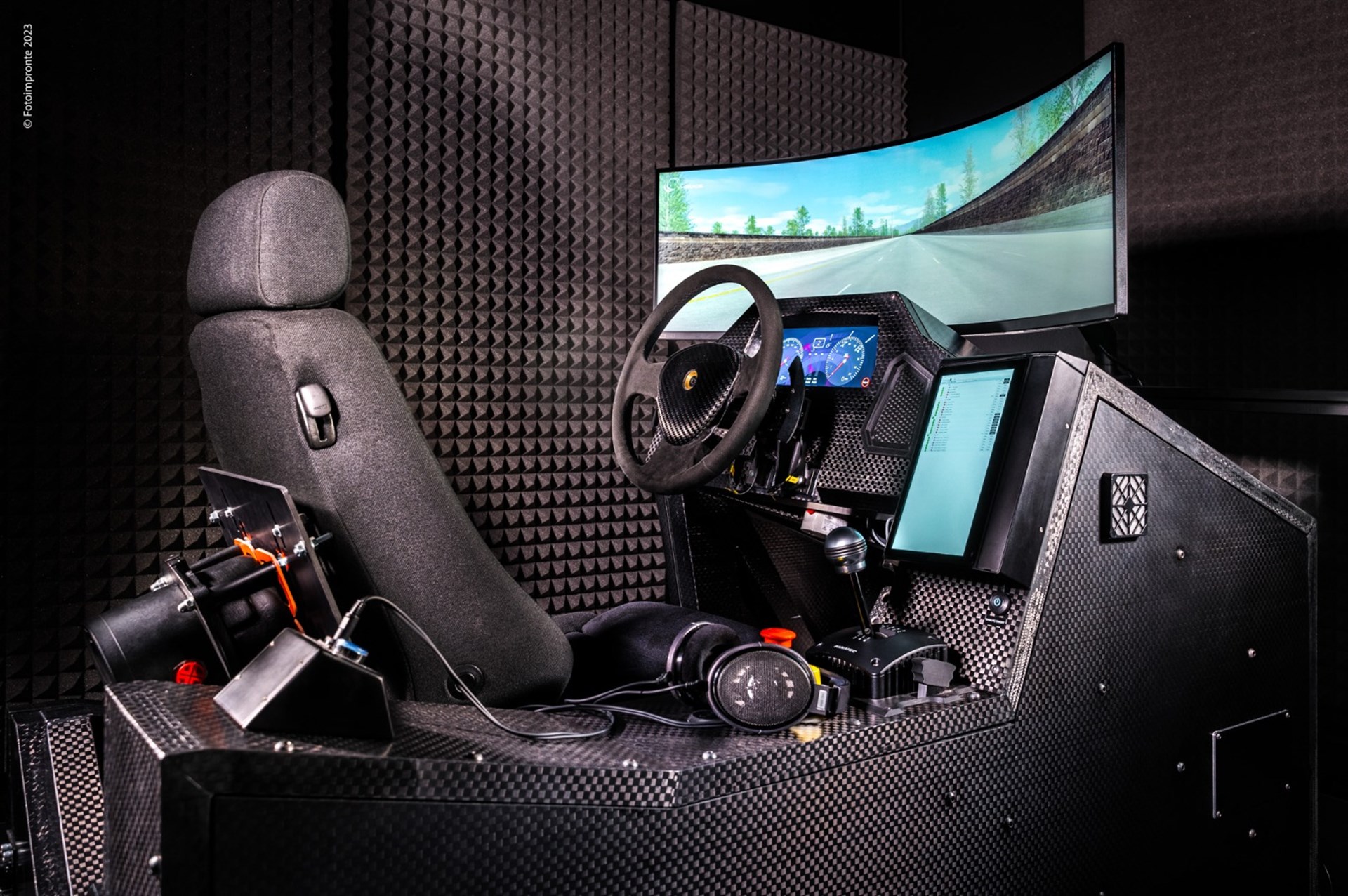 compact_nvh_simulator-29-.jpg